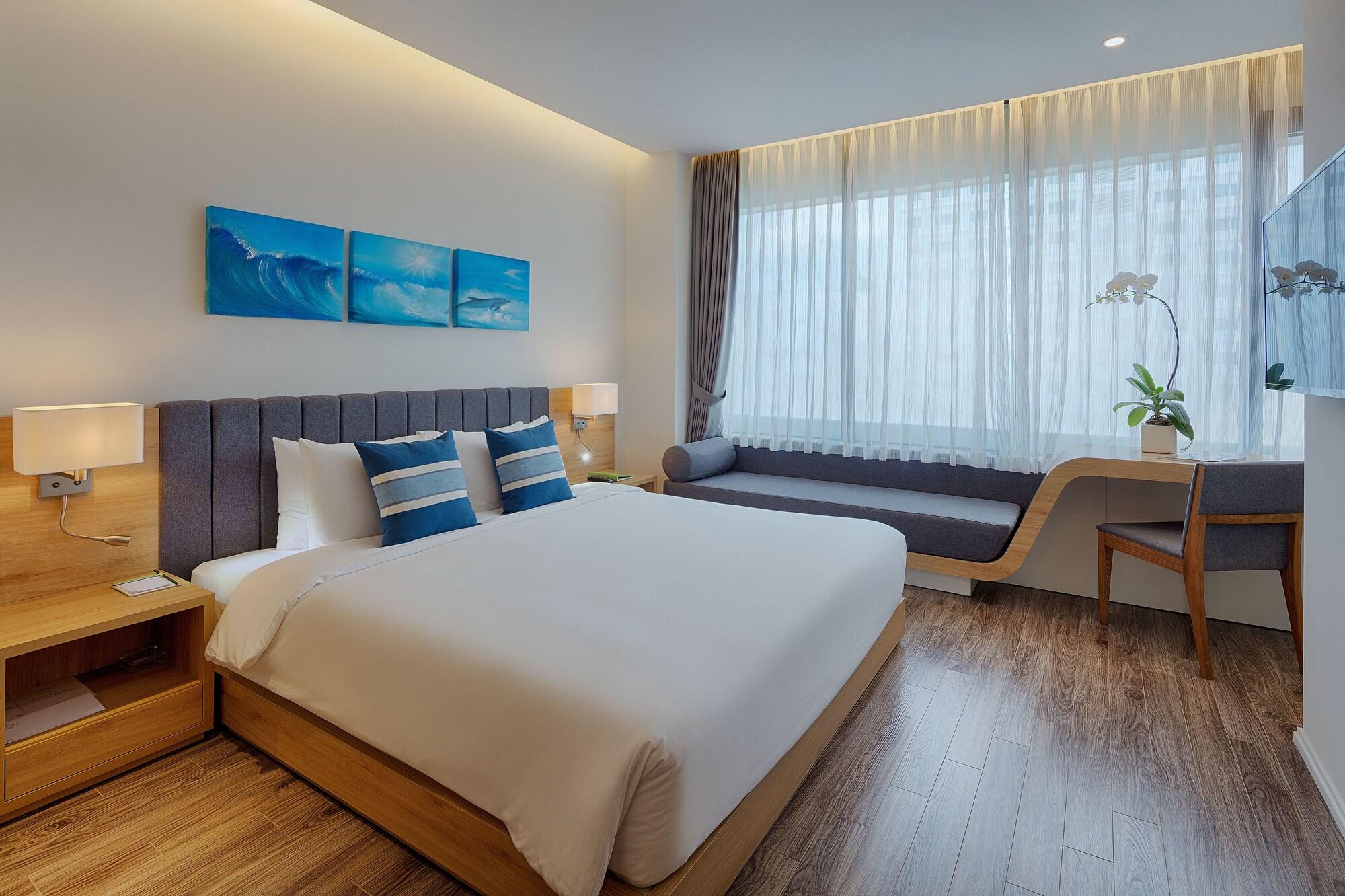 Belle Maison Parosand Da Nang Hotel -Managed By H&K Hospitality Exterior photo