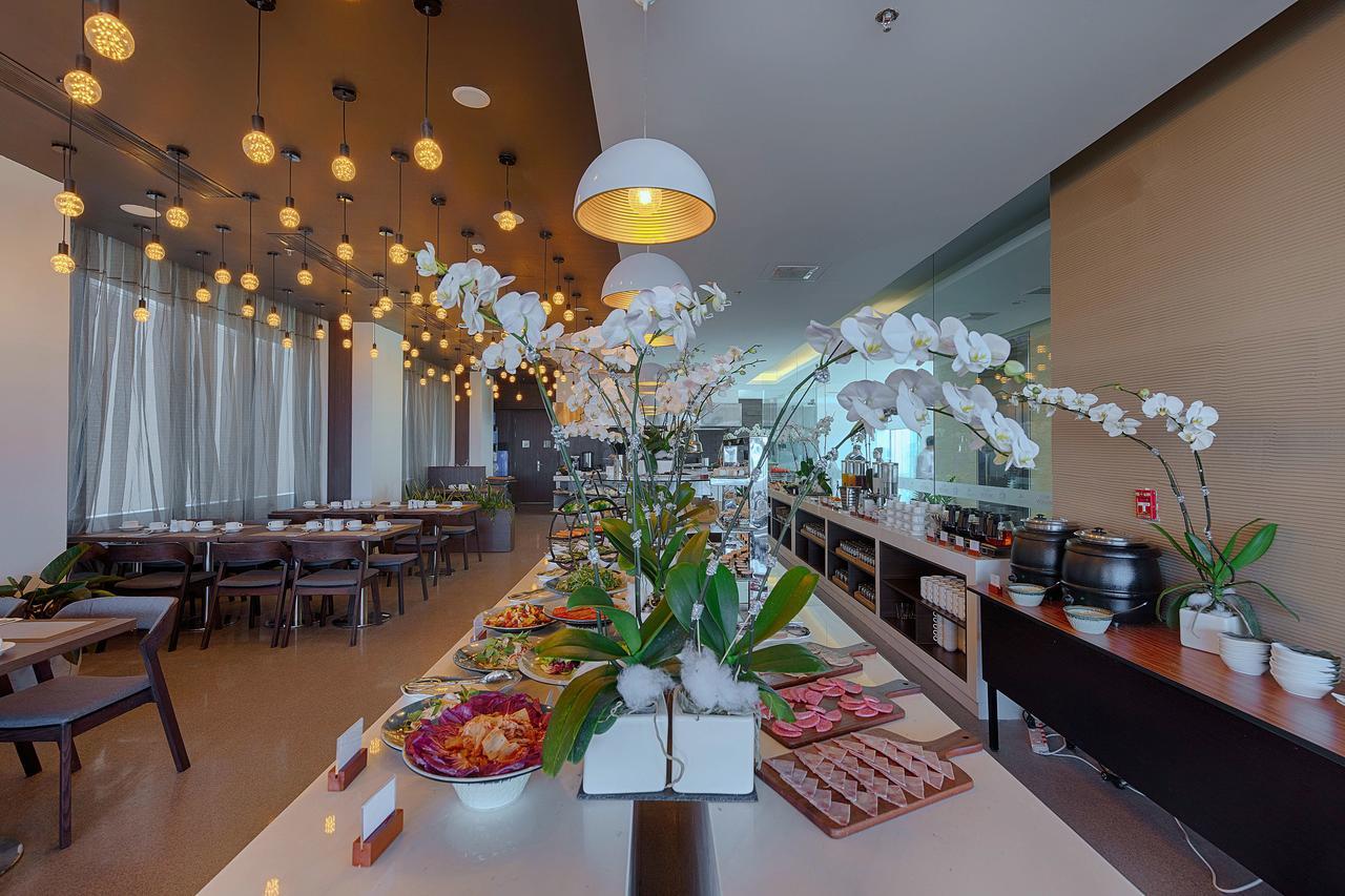 Belle Maison Parosand Da Nang Hotel -Managed By H&K Hospitality Exterior photo